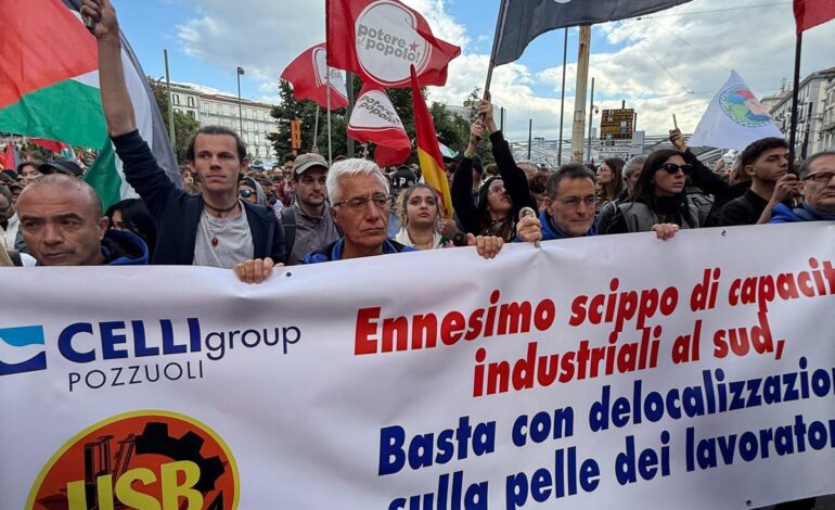 Lavoratori occupano fabbrica a Pozzuoli “L’azienda non si chiude”