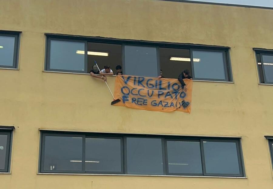 «Free Gaza» Occupato il liceo “Virgilio” di Pozzuoli