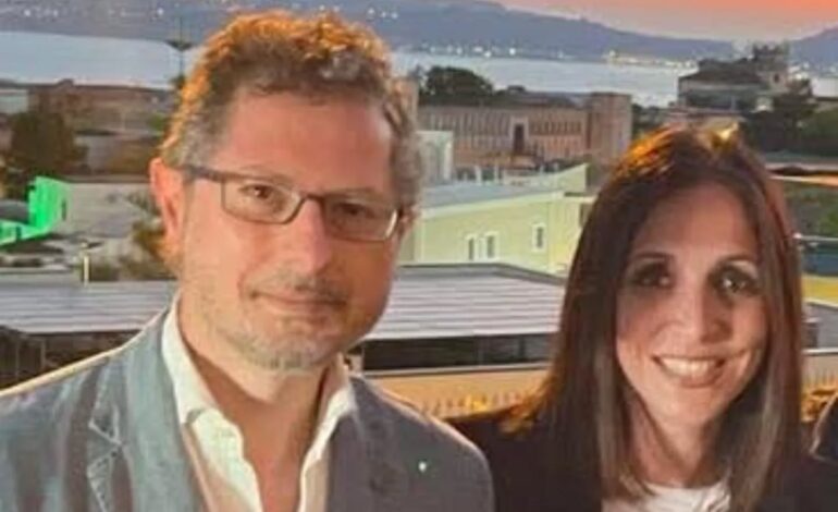 POZZUOLI/ Borrelli duro su Manzoni «Chi “accoltella” coloro che lo hanno portato al successo non di rado si ritrova solo e tradito da tutti»