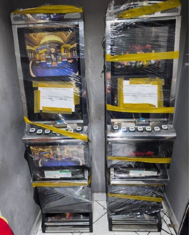 Slot machine illegali, sequestri anche a Bacoli