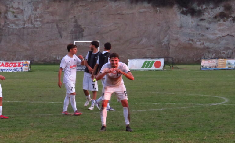 CALCIO/ Mirante-gol: la Puteolana ingrana la quarta vittoria consecutiva