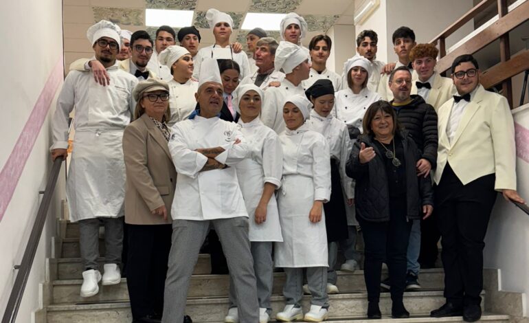 Grande successo per “Preistoria Facile nei Campi Flegrei” al Petronio di Monterusciello – LE FOTO