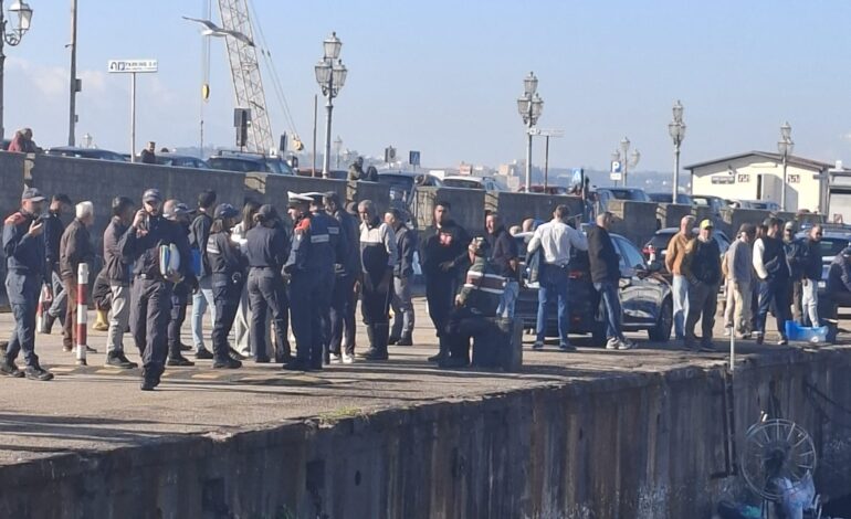 POZZUOLI/ Rissa tra pescatori, controlli sulla banchina: sanzioni e sequestri