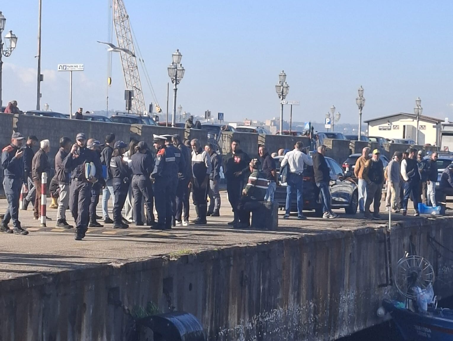 POZZUOLI/ Rissa tra pescatori, controlli sulla banchina: sanzioni e sequestri