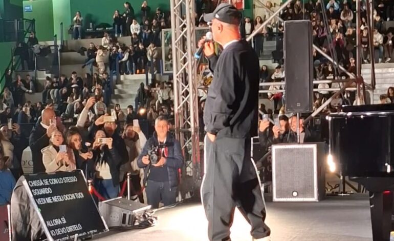 POZZUOLI/ La lotta alla camorra riparte da Monterusciello: studenti, giornalisti e magistrati in campo con l’Osservatorio per la Legalità – LE FOTO