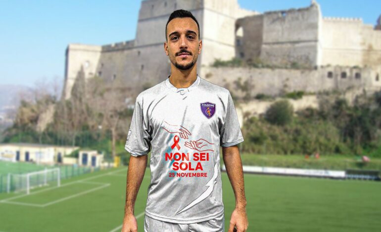 «Non sei sola»: a Bacoli il calcio scende in campo contro la violenza sulle donne