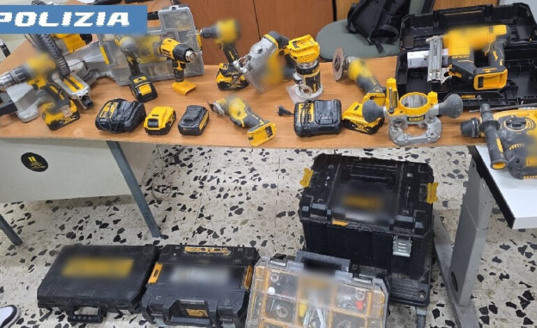 POZZUOLI/ Ruba attrezzi da lavoro da un’auto in sosta: preso 23enne nel campo rom