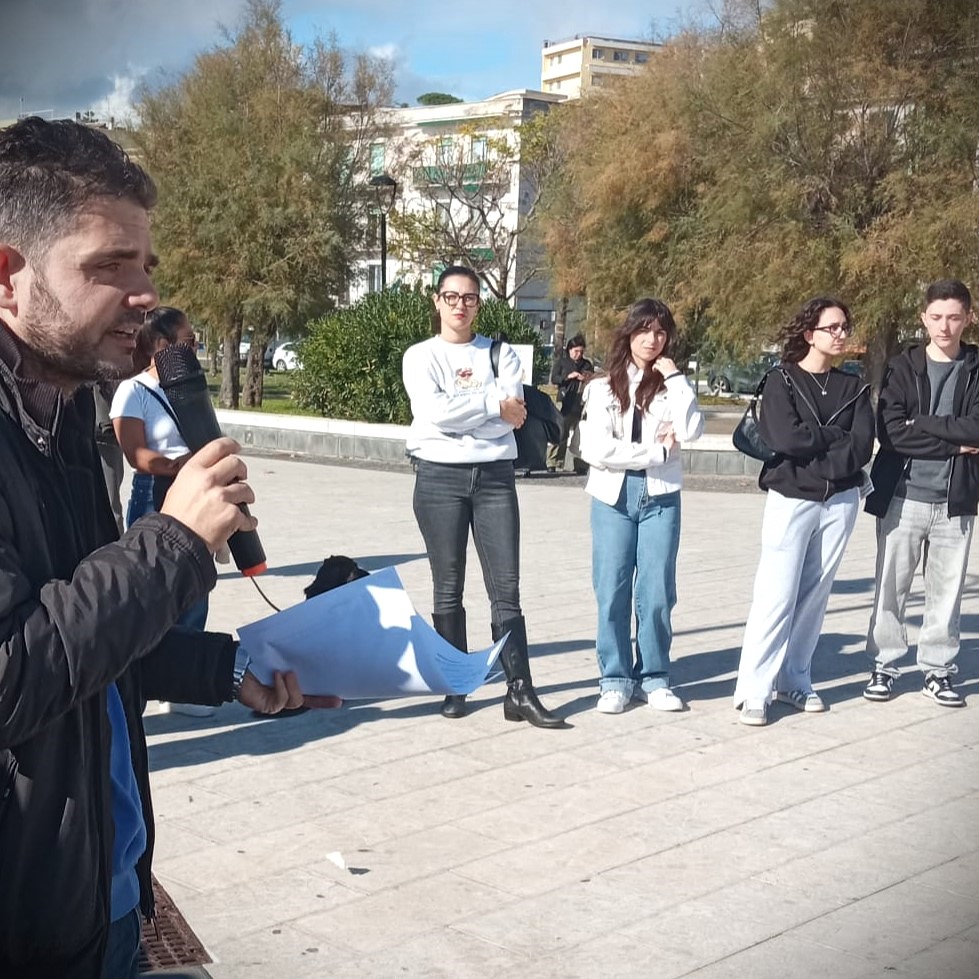 POZZUOLI/ Petizione Cumana, i cittadini rispondono alle offese del presidente EAV «Non accettiamo il tentativo di delegittimare»