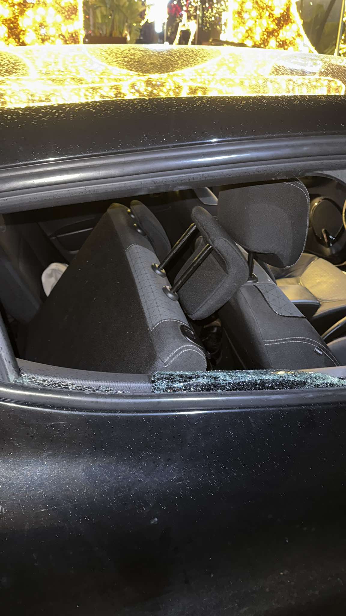 POZZUOLI/ Ladri scatenati, svaligiate altre tre auto