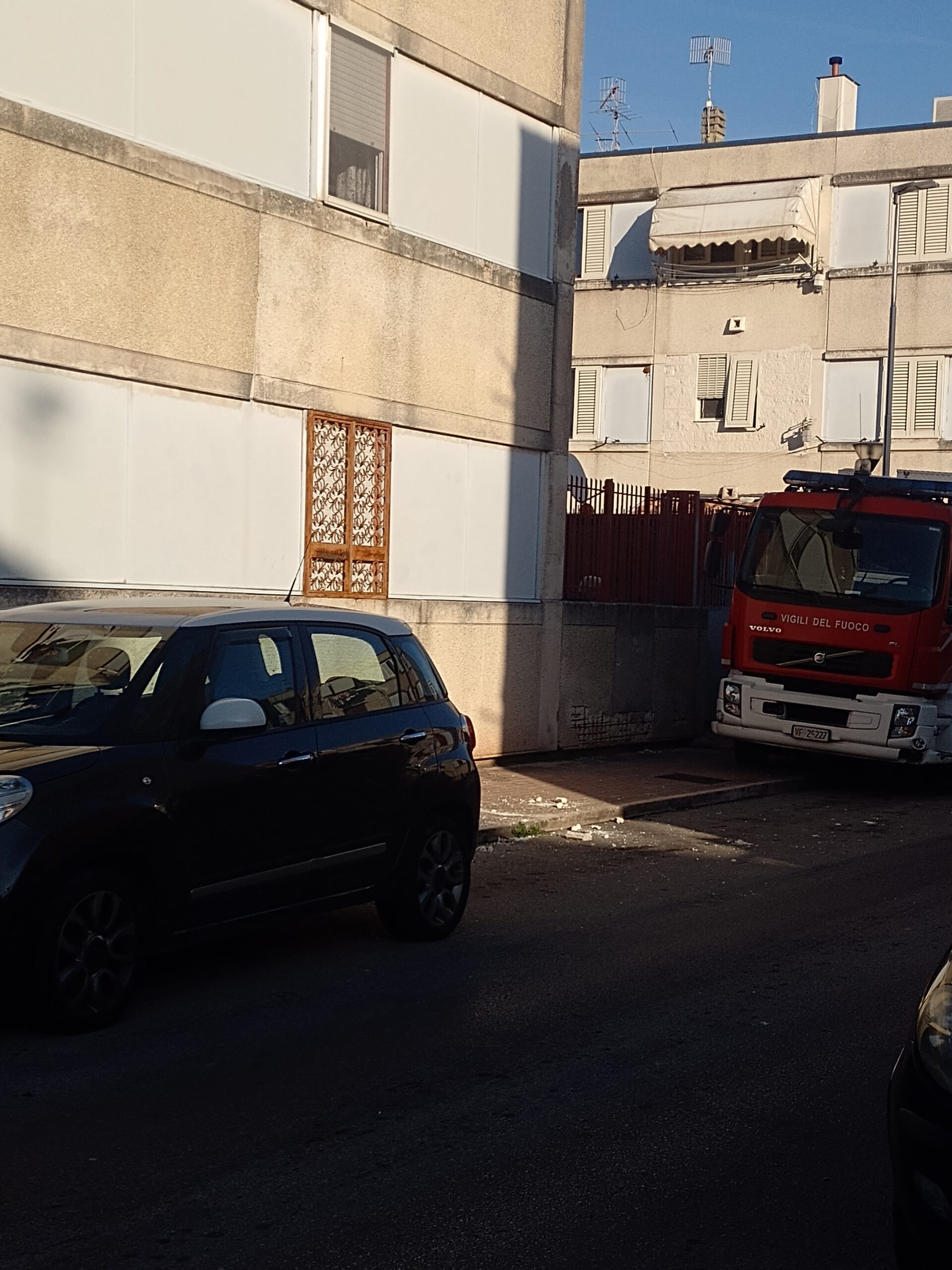 POZZUOLI/ «Le case popolari di Monterusciello cadono a pezzi, aspettiamo la tragedia?»