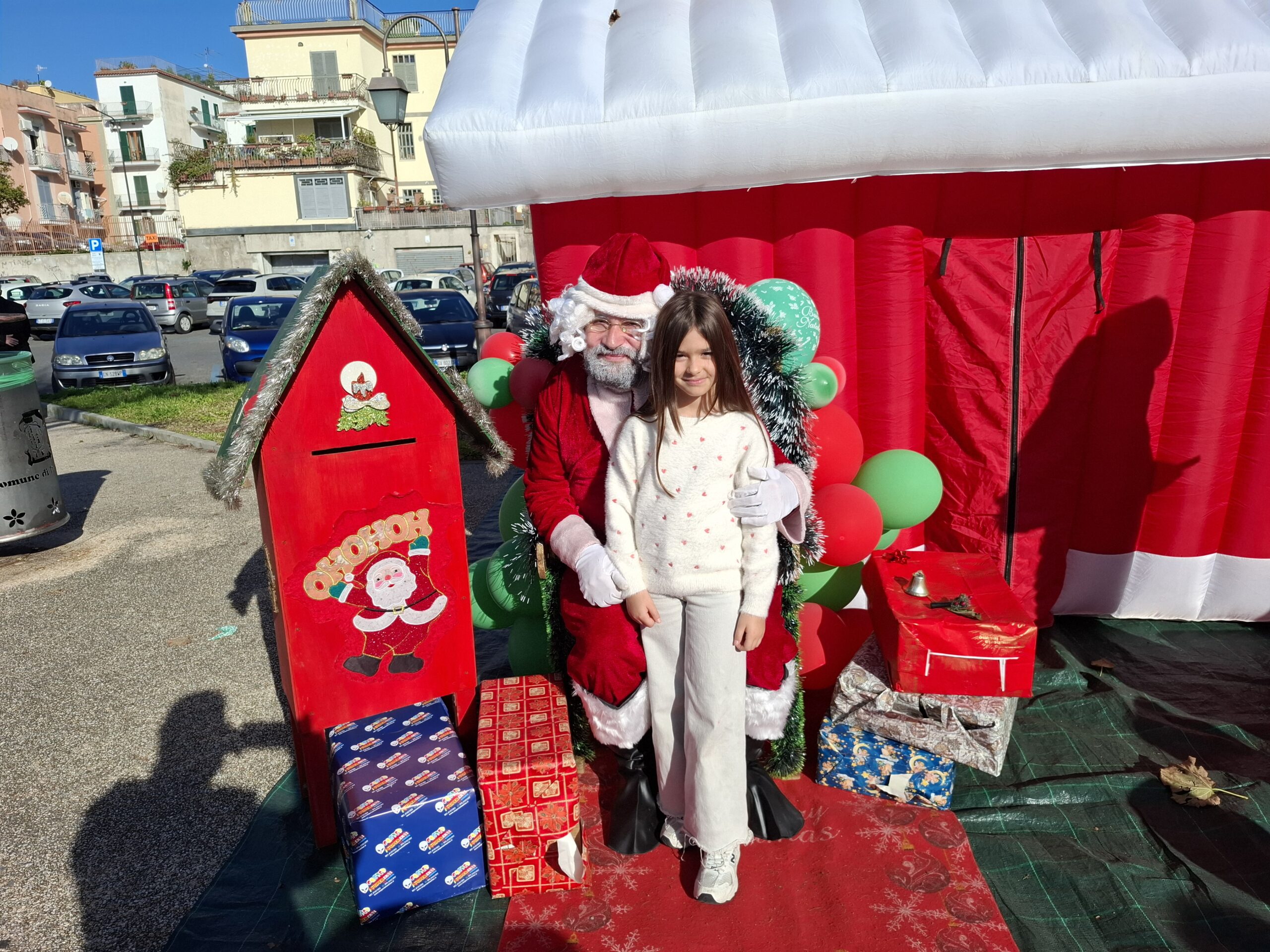 POZZUOLI/ La magia del Natale a Largo Palazzine – LE FOTO