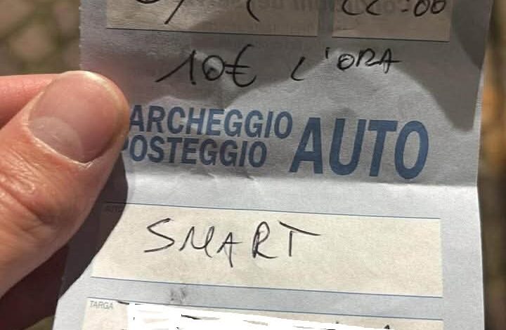 Venti euro per 2 ore di sosta in un parcheggio privato: salasso a Pozzuoli