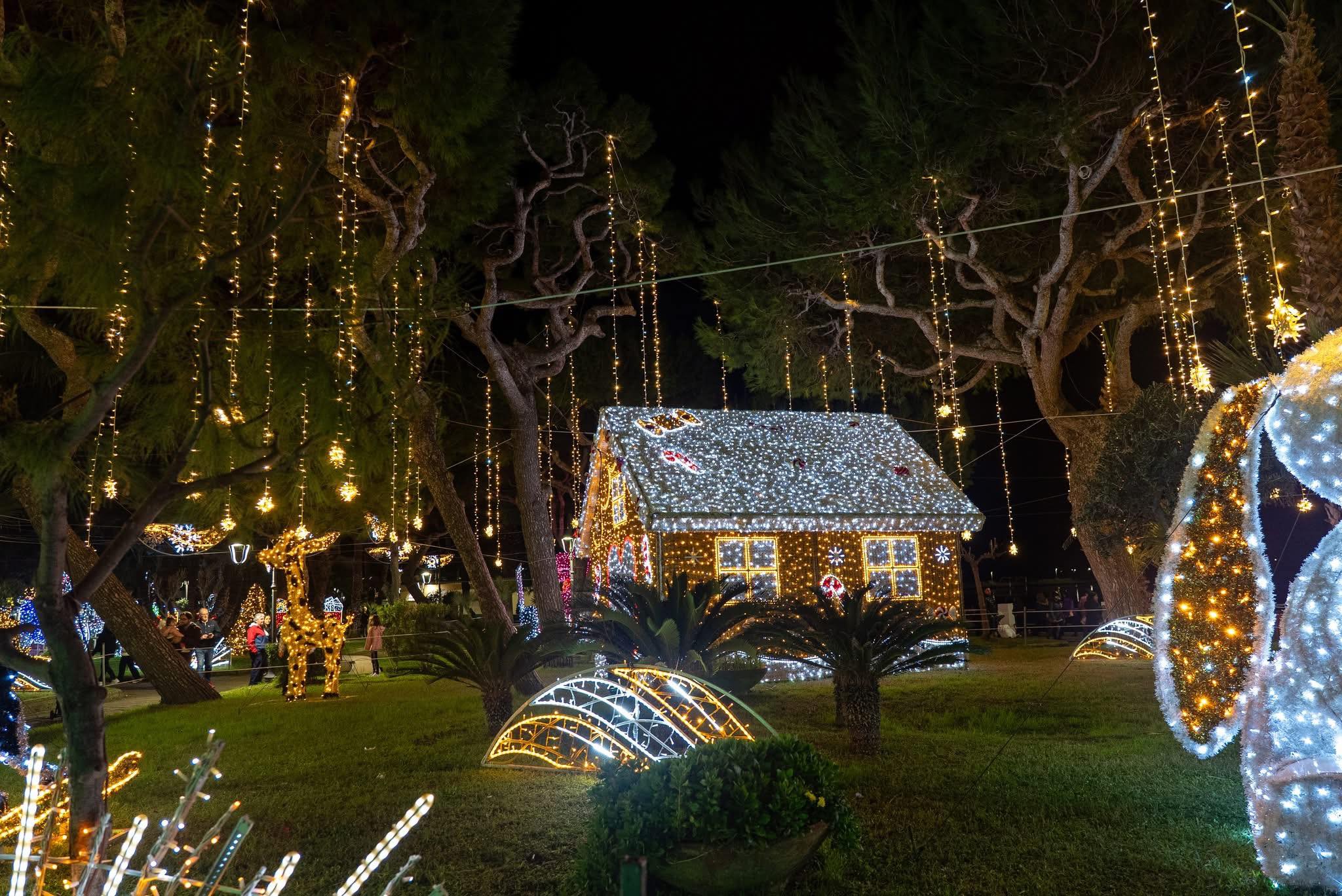 BACOLI/ Piano parcheggi assente, caos per Natale e attività vuote