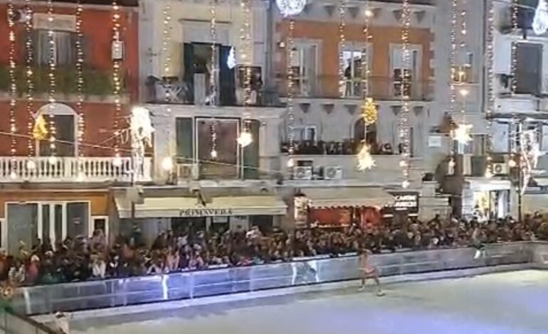 POZZUOLI/ Centro storico cambia volto, associazione commercianti plaude al progetto Natale 2025