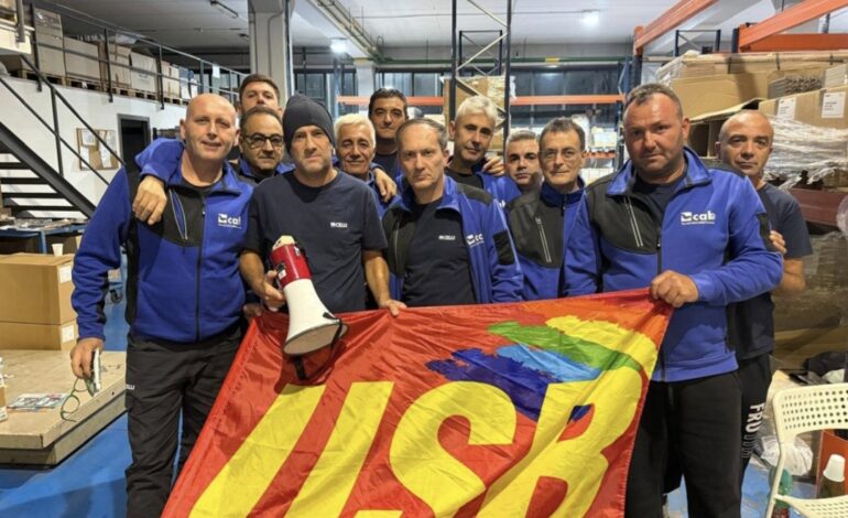 POZZUOLI/ Fabbrica occupata, dopo 60 giorni arriva la cassa integrazione per i lavoratori di Celli Group