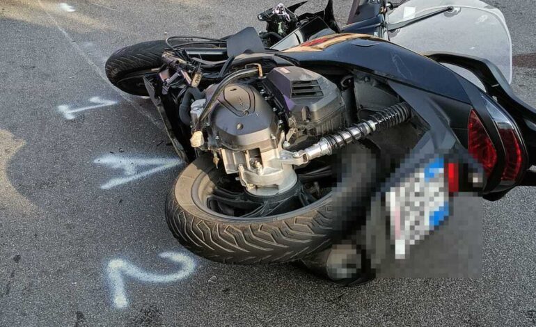 POZZUOLI/ Lo schianto alla rotatoria insieme all’amico: così è morto il povero Vincenzo