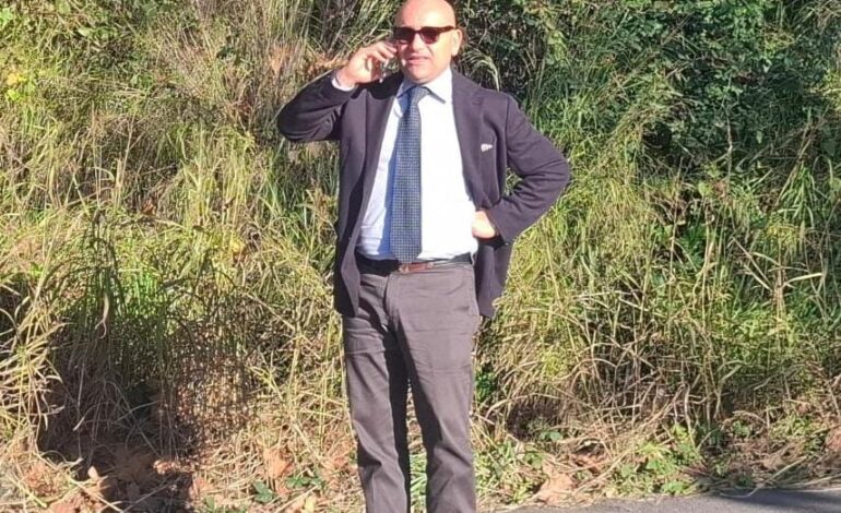 POZZUOLI/ Asfalto sui sampietrini nel centro storico, ex assessore precisa: «Intervento eseguito in urgenza per la sicurezza stradale»