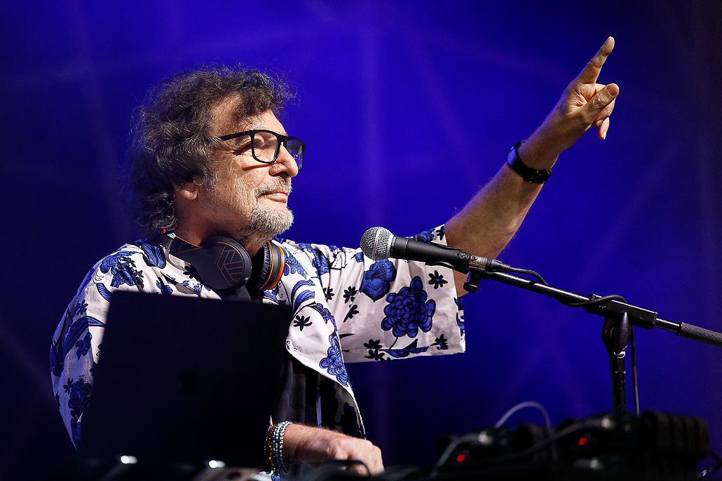 POZZUOLI/ Claudio Cecchetto alla Darsena per la festa aperitivo della vigilia di Capodanno