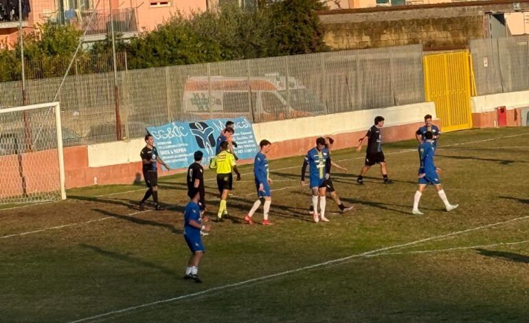 CALCIO/ Rione Terra schiacciasassi: battuto il Massa Lubrense 5-0