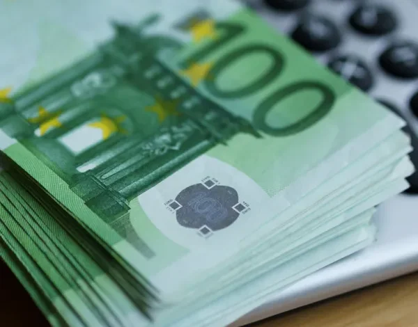 POZZUOLI/ Finanzieri al comune: l’ombra della Corte dei Conti sui rimborsi ai consiglieri