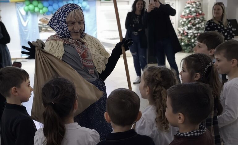 La Befana arriva a Licola: una festa con giochi e sorrisi per i bambini del quartiere