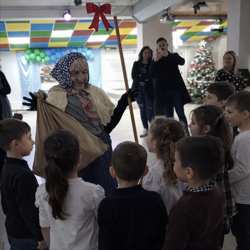 La Befana arriva a Licola: una festa con giochi e sorrisi per i bambini del quartiere