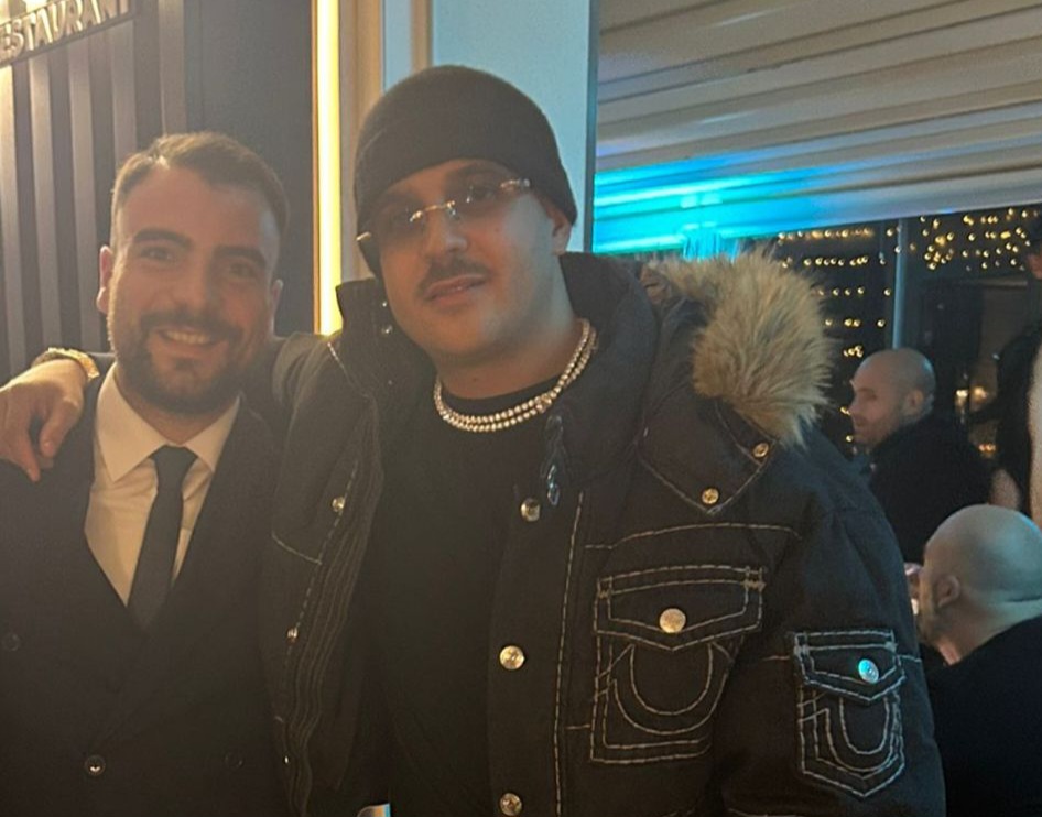 Geolier e “Le Iene” allo Skyline di Pozzuoli: cena con amici e familiari prima della presentazione