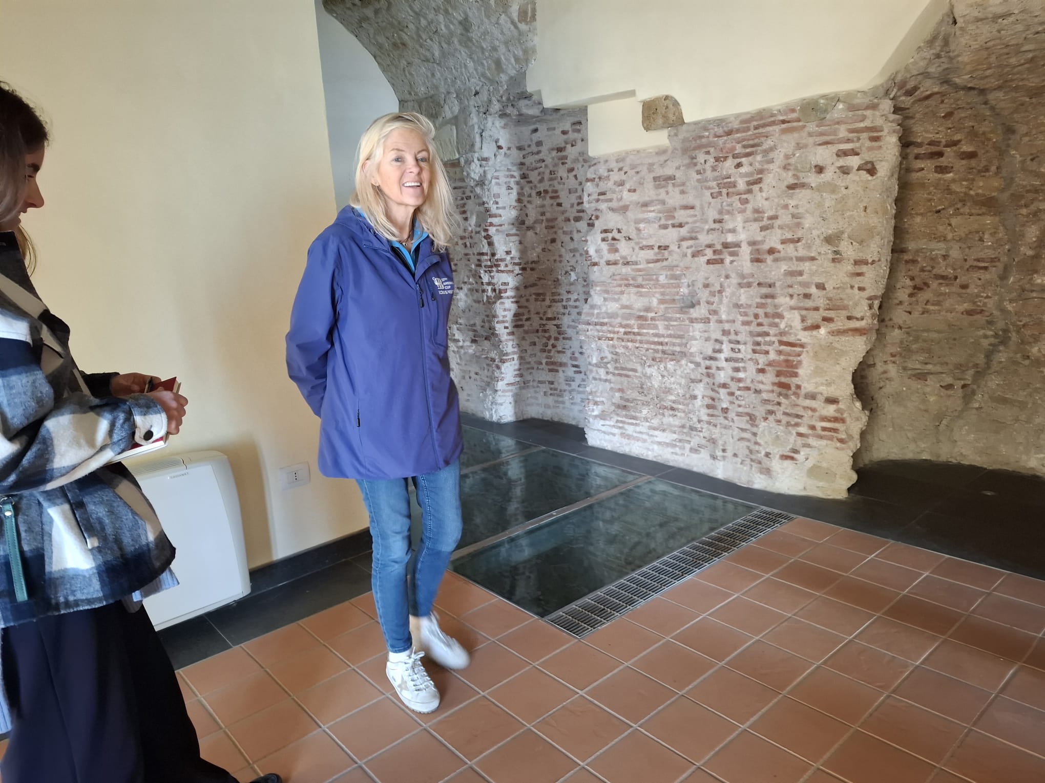 New Zealand al Rione Terra di Pozzuoli. Interesse anche per il Molo Caligoliano – LE FOTO