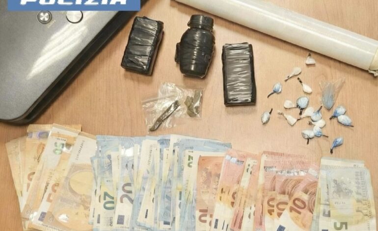 Spaccio di droga in casa: arrestato un 31enne