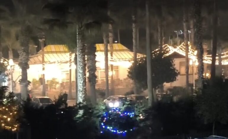 Rissa con bottigliate e spari al ristorante “Villa Mauriello” a Licola: due feriti