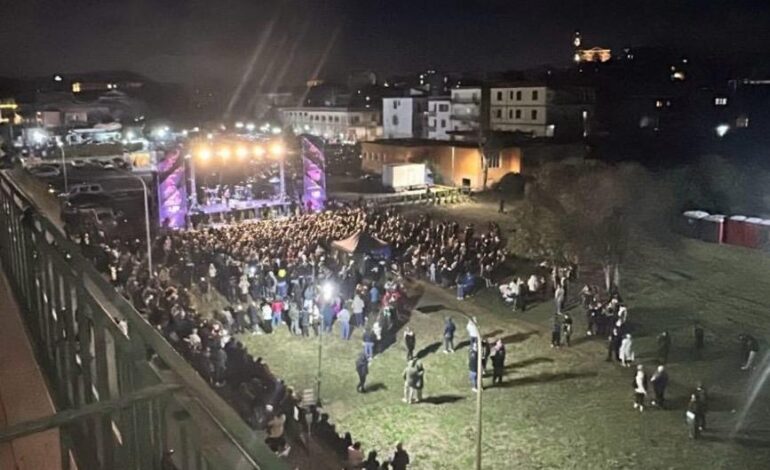 BACOLI/ Mezzo flop il concerto di Gianluca Capozzi