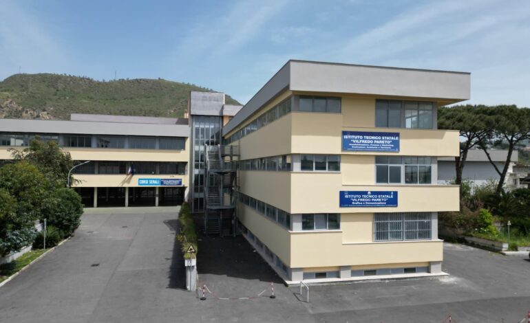 All’Istituto Pareto di Pozzuoli arriva il modello 4+2: un ponte solido verso il futuro
