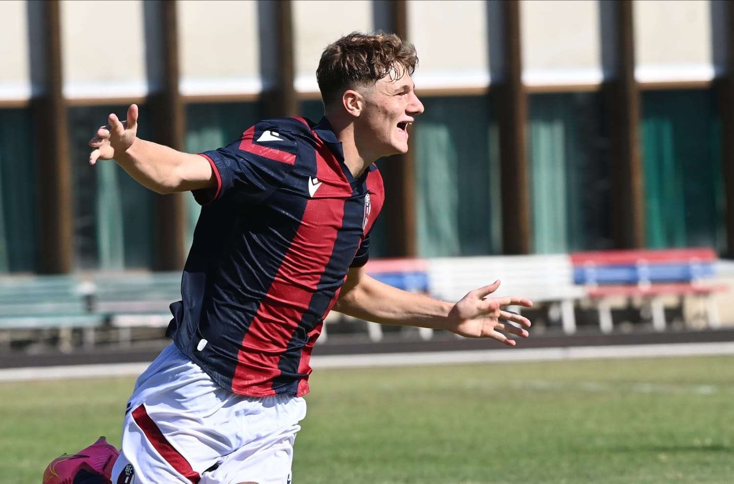 Da Monterusciello all’Europa League: la parabola di Francesco Castaldo, giovane promessa del calcio italiano