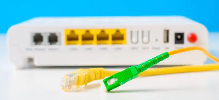 BACOLI/ Centinaia di famiglie senza internet da due giorni: disservizi sulla rete Vodafone