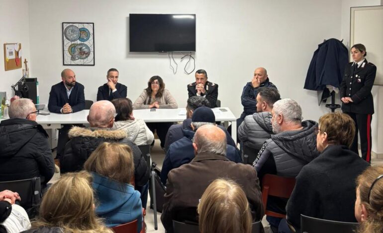 Truffe agli anziani, a Quarto incontro tra carabinieri e cittadini