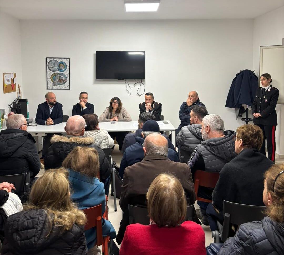 Truffe agli anziani, a Quarto incontro tra carabinieri e cittadini