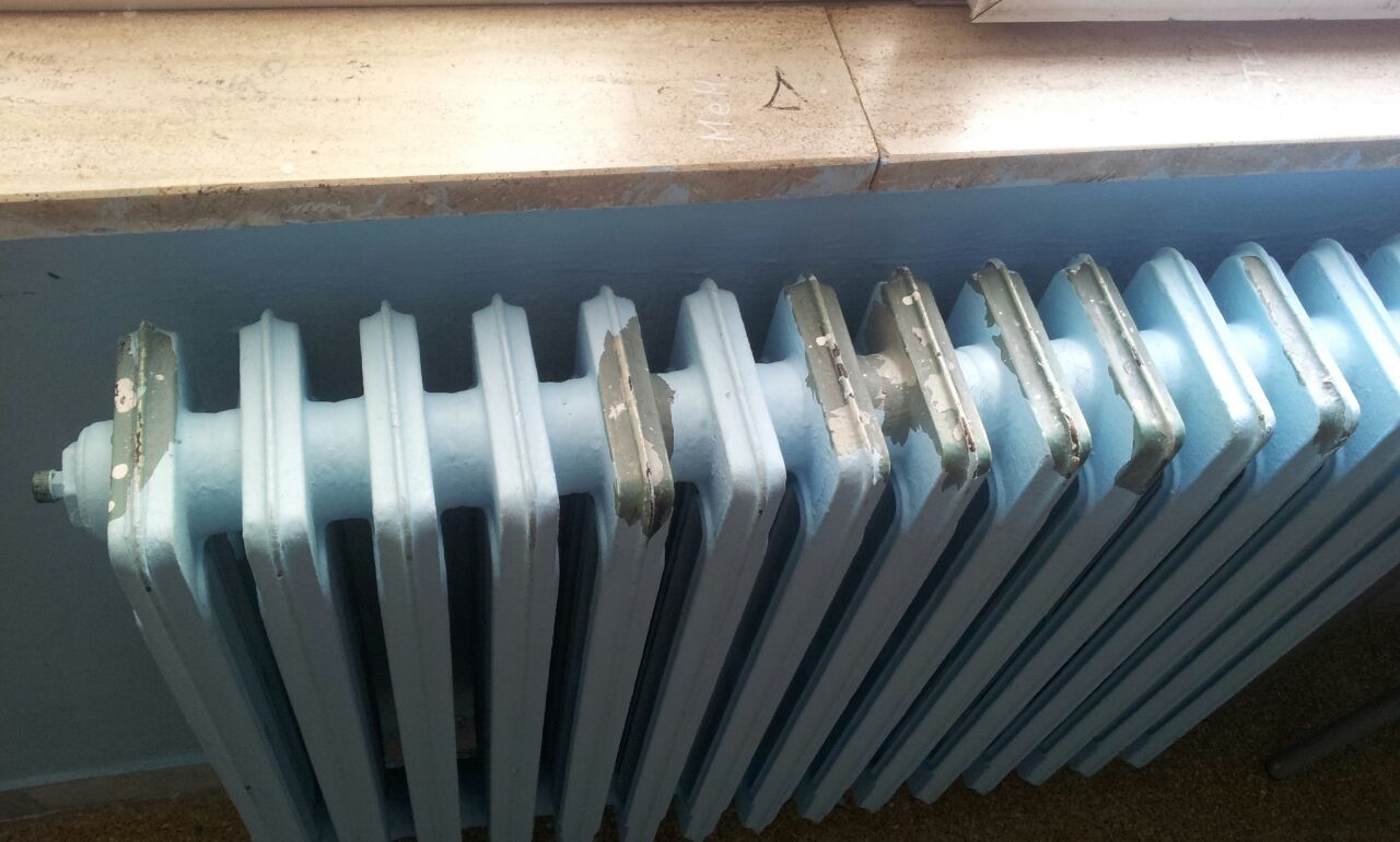 POZZUOLI/ Termosifoni spenti e studenti al gelo: uscita anticipata al plesso Marconi