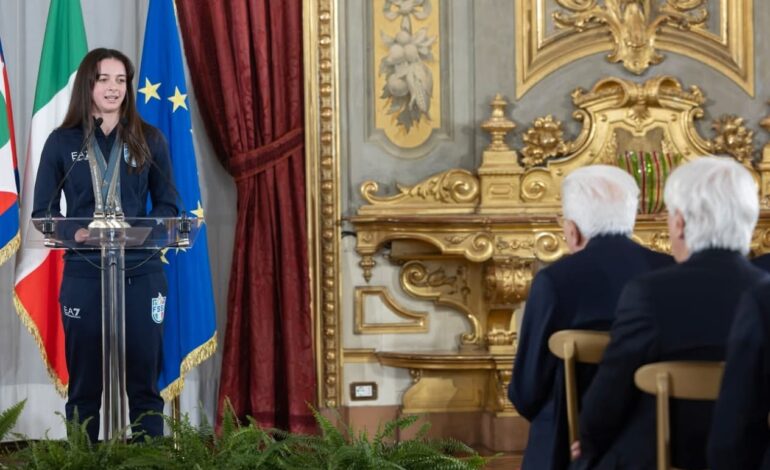 Dalla piscina al Quirinale: la campionessa Viola Scotto di Carlo davanti al Presidente Mattarella