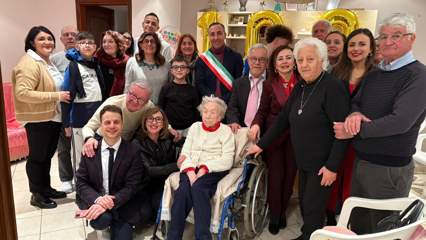 Quarto festeggia i cento anni di nonna Rosa