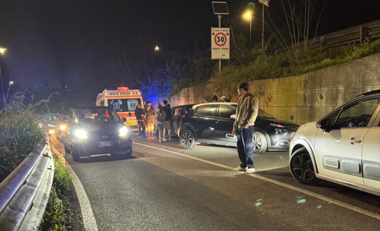 POZZUOLI/ Incidente in via Montenuovo Licola Patria: quattro feriti