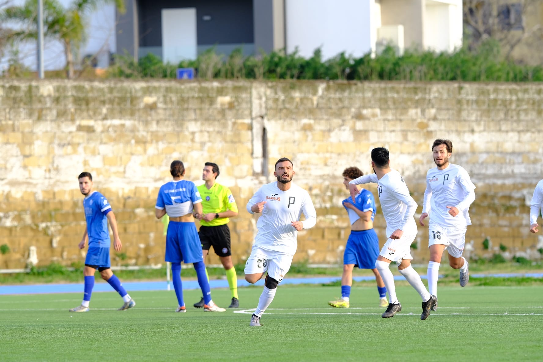 CALCIO/ La Puteolana pareggia con la testa alla finalissima di Coppa