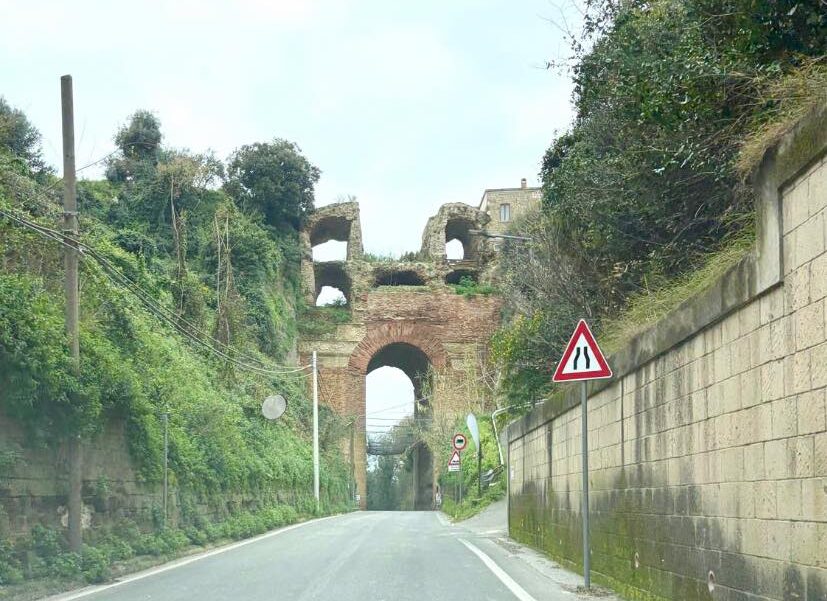 Riaperta la strada di Arco Felice Vecchio, riprendono i collegamenti tra Bacoli e Pozzuoli