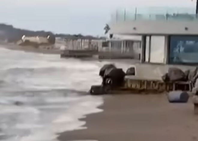 «Mare negato a Bacoli»: Borrelli punta l’indice contro due stabilimenti balneari