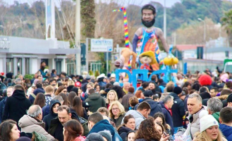 Carnevale a Bacoli: quattro giorni di festa tra Cappella, Bacoli, Fusaro e Baia