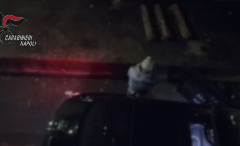 Spia l’ex compagna con un drone che poi si schianta contro una finestra