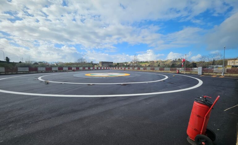 In elicottero da Ischia a Pozzuoli: colto da malore salvato dai medici dell’ospedale Santa Maria delle Grazie