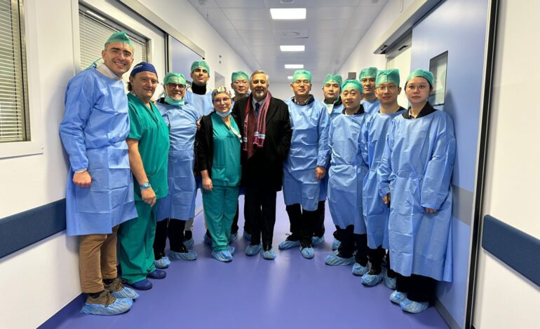 Medici cinesi in visita al Santobono Pausilipon