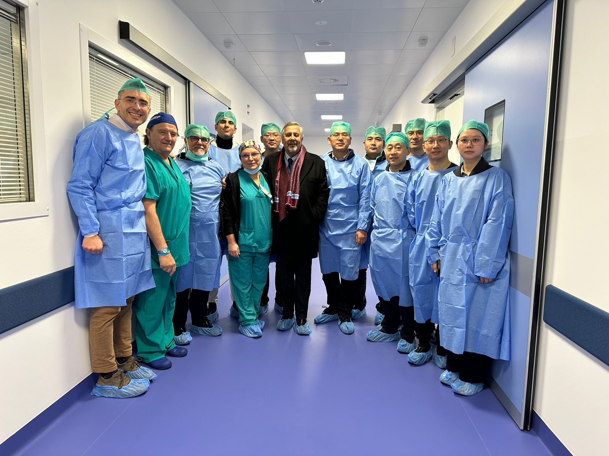 Medici cinesi in visita al Santobono Pausilipon