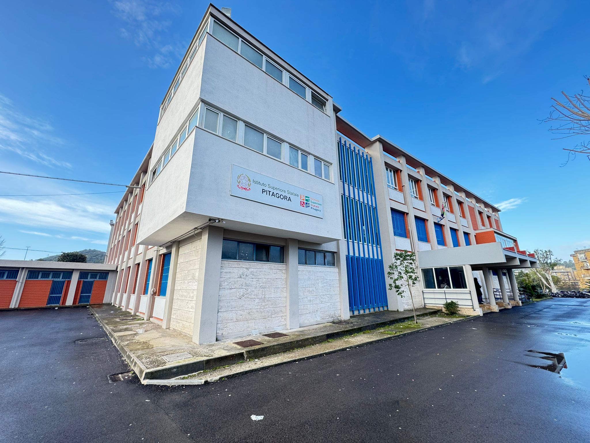 L’Istituto Pitagora di Pozzuoli premia i talenti della lingua latina