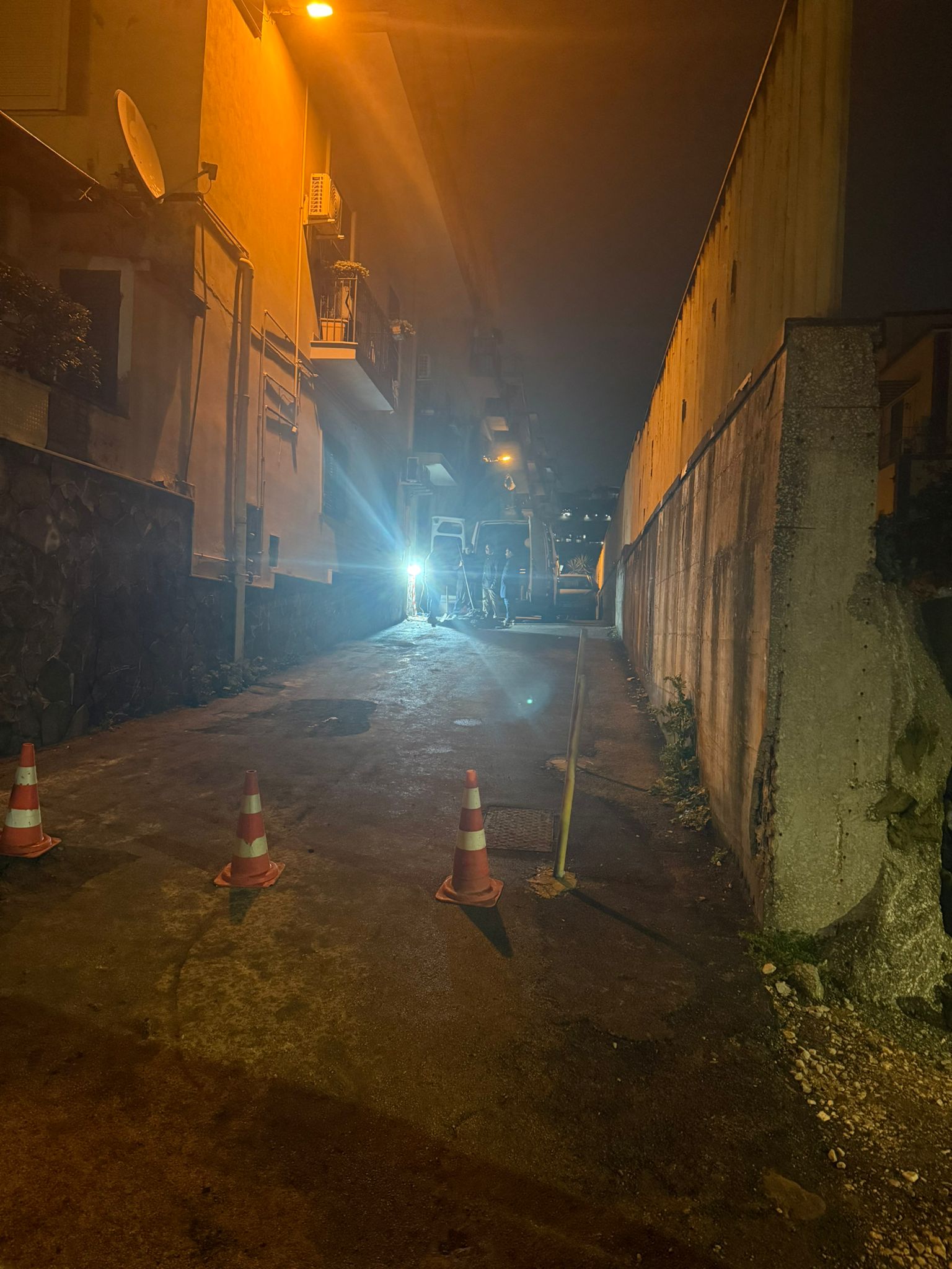 POZZUOLI/ Oltre cento persone senz’acqua a via Napoli “Nessuna comunicazione dal Comune”